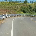 w beam guard rail ในทางหลวงหมายเลข 1217 ตอน ปากห้วยอ้อย - วังปิ้ง ระหว่าง กม.8+450 – กม.9+950