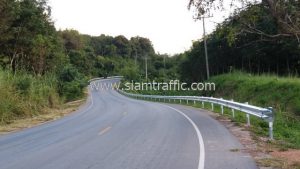 เหล็กกั้นถนน แขวงทางหลวงเชียงรายที่ 2 ปริมาณงาน 2,656 เมตร