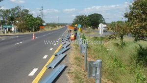เหล็กมอก ติดตั้งที่ทางหลวงหมายเลข 23 ตอน ห้วยแอ่ง – ร้อยเอ็ด